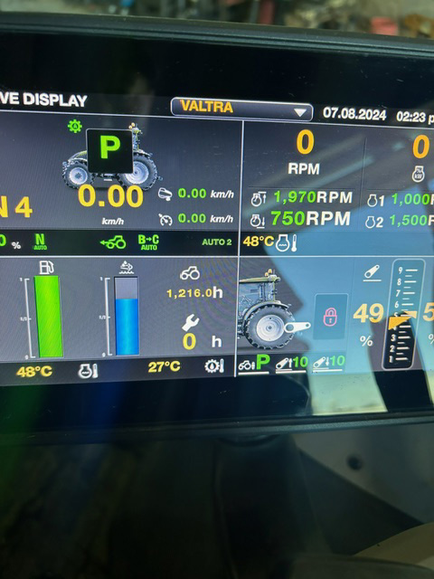 Used Valtra G135 V Tractor for sale